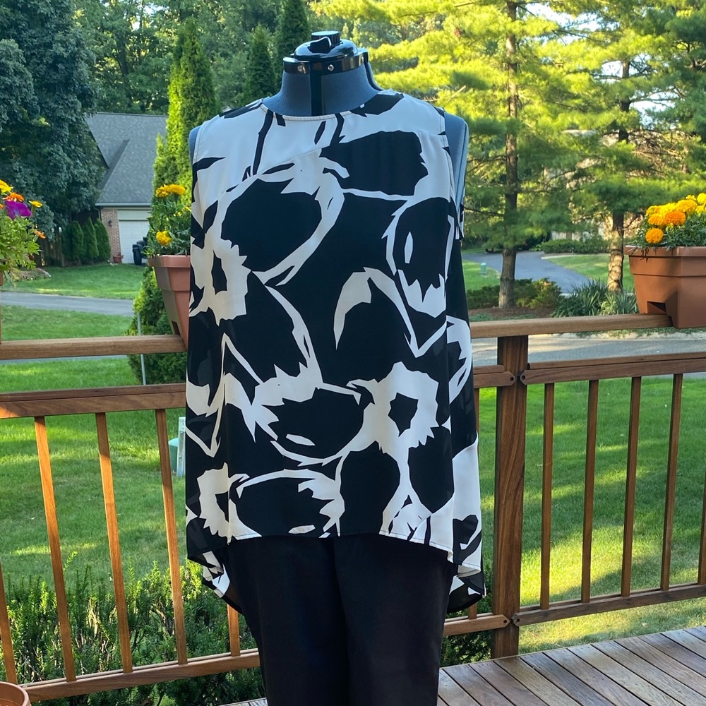 Vince Camuto blouse